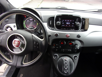 Fiat 500E